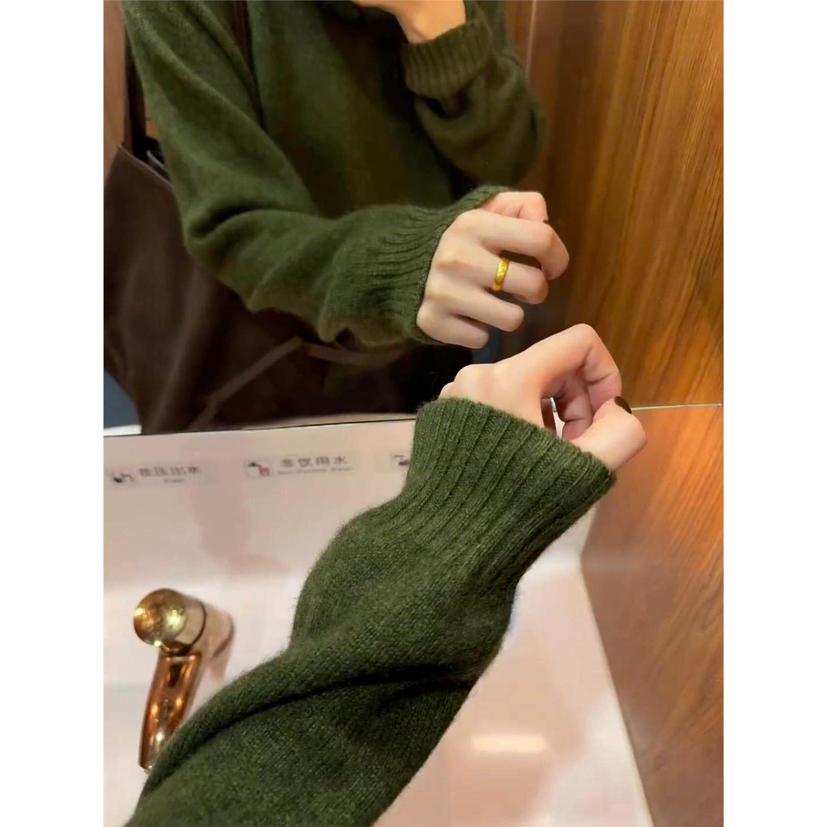 覆古绿色毛衣女秋冬季内搭打底衫2025新款慵懒高级感宽松针织上衣