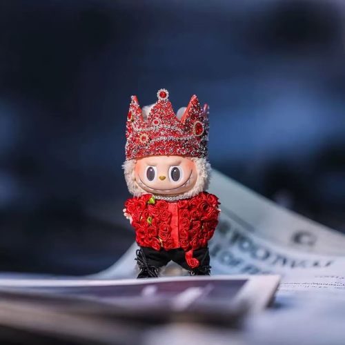 labubu权志龙同款玫瑰皇冠装娃衣