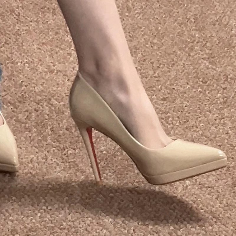 软皮裸色高跟鞋女2024年新款防水台红底漆皮尖头性感细跟单鞋女