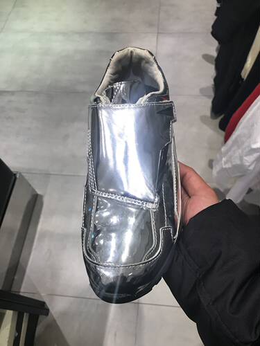 5cm银色魔术贴时尚休闲鞋新品