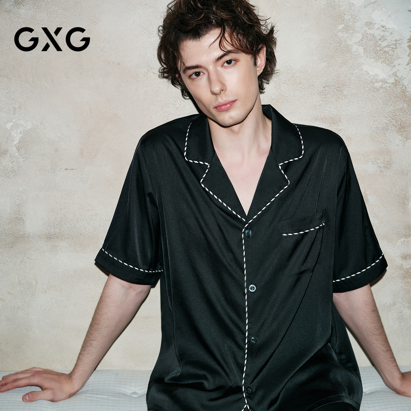 GXG男士家居服 黑白拼色冰丝肌理短袖衬衫透气睡衣套装