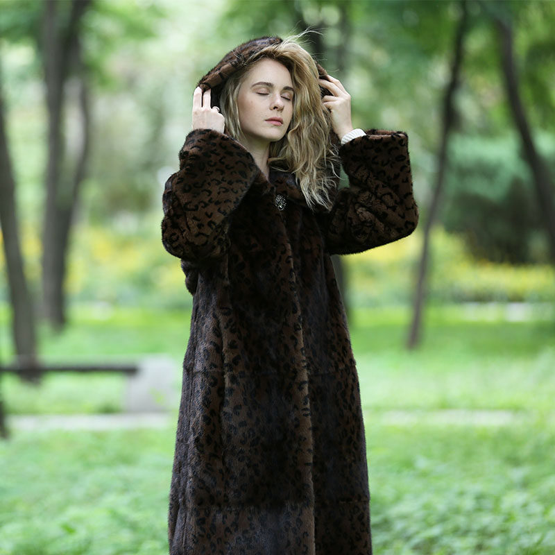 水貂皮草女 整貂豹纹连帽长款进口天鹅绒冬天断码女貂2027新款