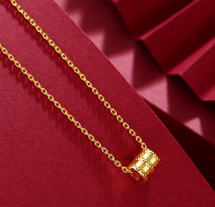 项链简约时尚 小蛮腰吊坠女新款 包邮 正品 18k黄金吊坠3D硬金首饰