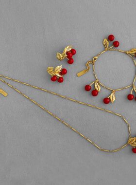 YS林涂釉樱桃项链新款爆款简约高级感小众小巧红色涂釉樱桃锁骨链