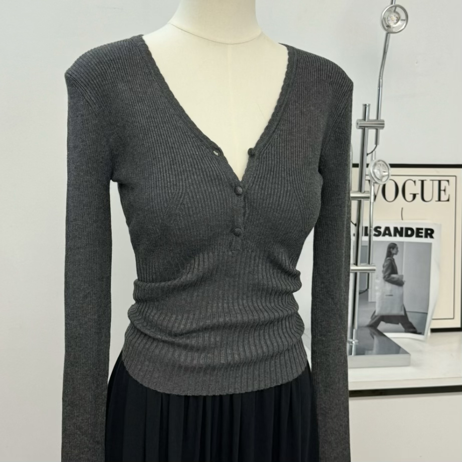 灰色VU【心动满分】纯欲显身材！秋冬新款修身内搭打底衫长袖上衣