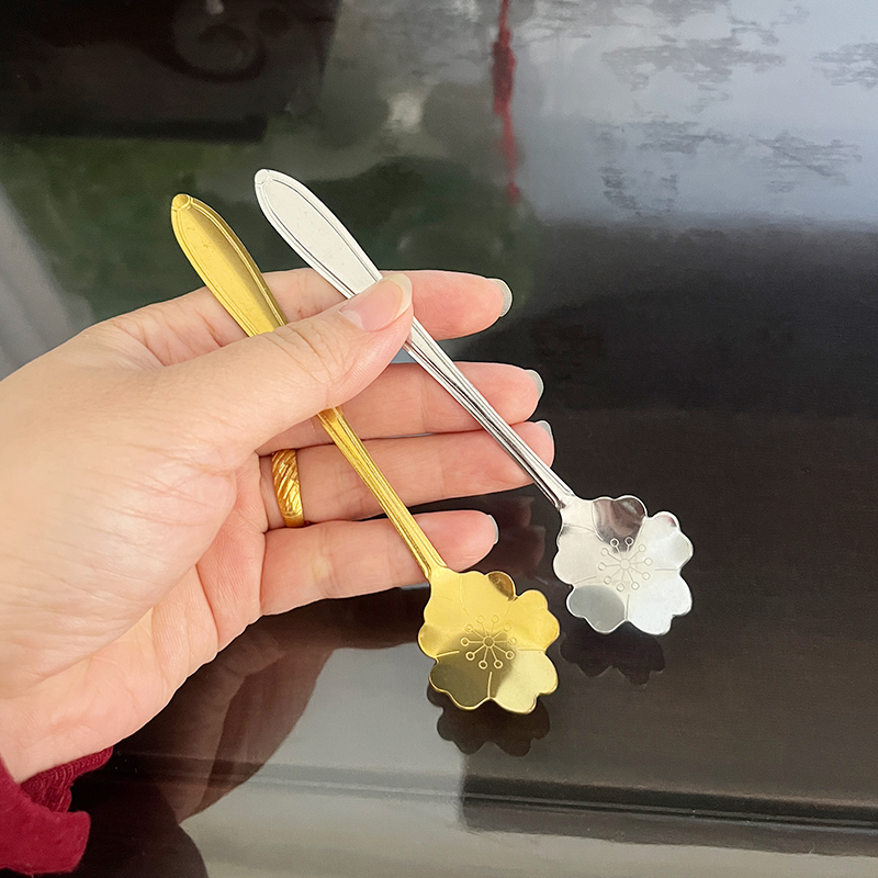 不锈钢燕窝专用勺子金色小勺子甜品勺樱花雪糕勺短柄咖啡勺酸奶勺