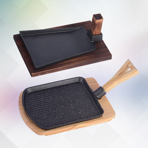 餐厅铁锹铁板锄头铁板