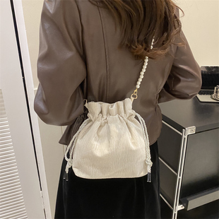 仙女珍珠小包包2023新款 洋气水桶质感小众百搭单肩斜挎包 包女韩版