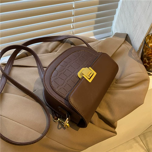 Небольшая сумка, небольшая демисезонная универсальная сумка через плечо, популярно в интернете