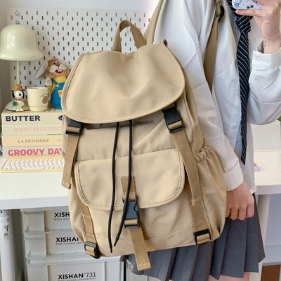 背包女士2025新款双肩包旅游轻便登山包高颜值短途旅行翻盖式背包