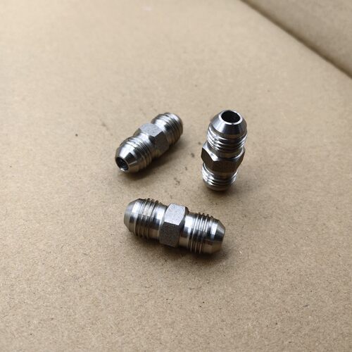 直通M14*1.5D型双外丝两端一样扩口304材料高压不锈钢接头1414