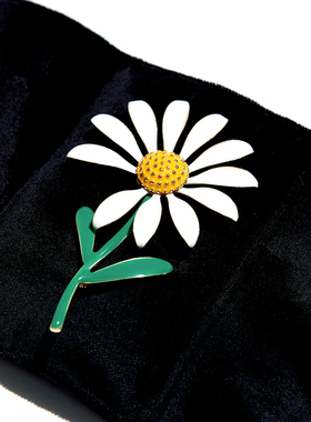 GD权志龙同款雏菊太阳花向日葵胸针ins小众个性潮流搭配饰品配件