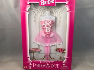 Avenue Barbie 连衣裙娃衣 Fashion 芭比娃娃 粉红格子 1996