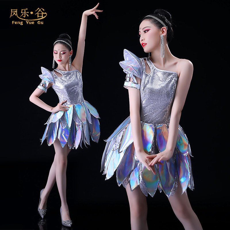 韩国性感现代舞时尚女团风套装舞台爵士舞衣服女ds演出服女套装