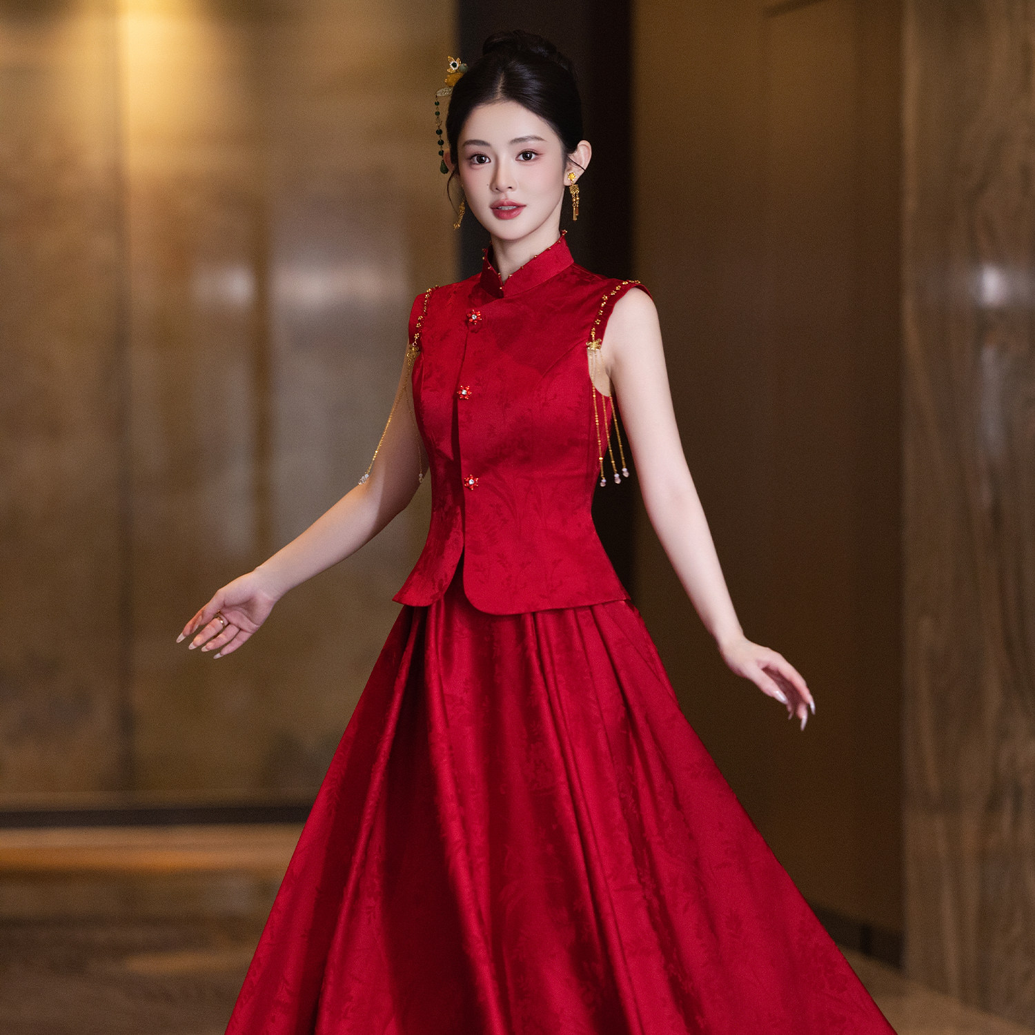 新中式红色敬酒服2026新款新娘订婚礼服连衣裙显瘦气质回门宴服女