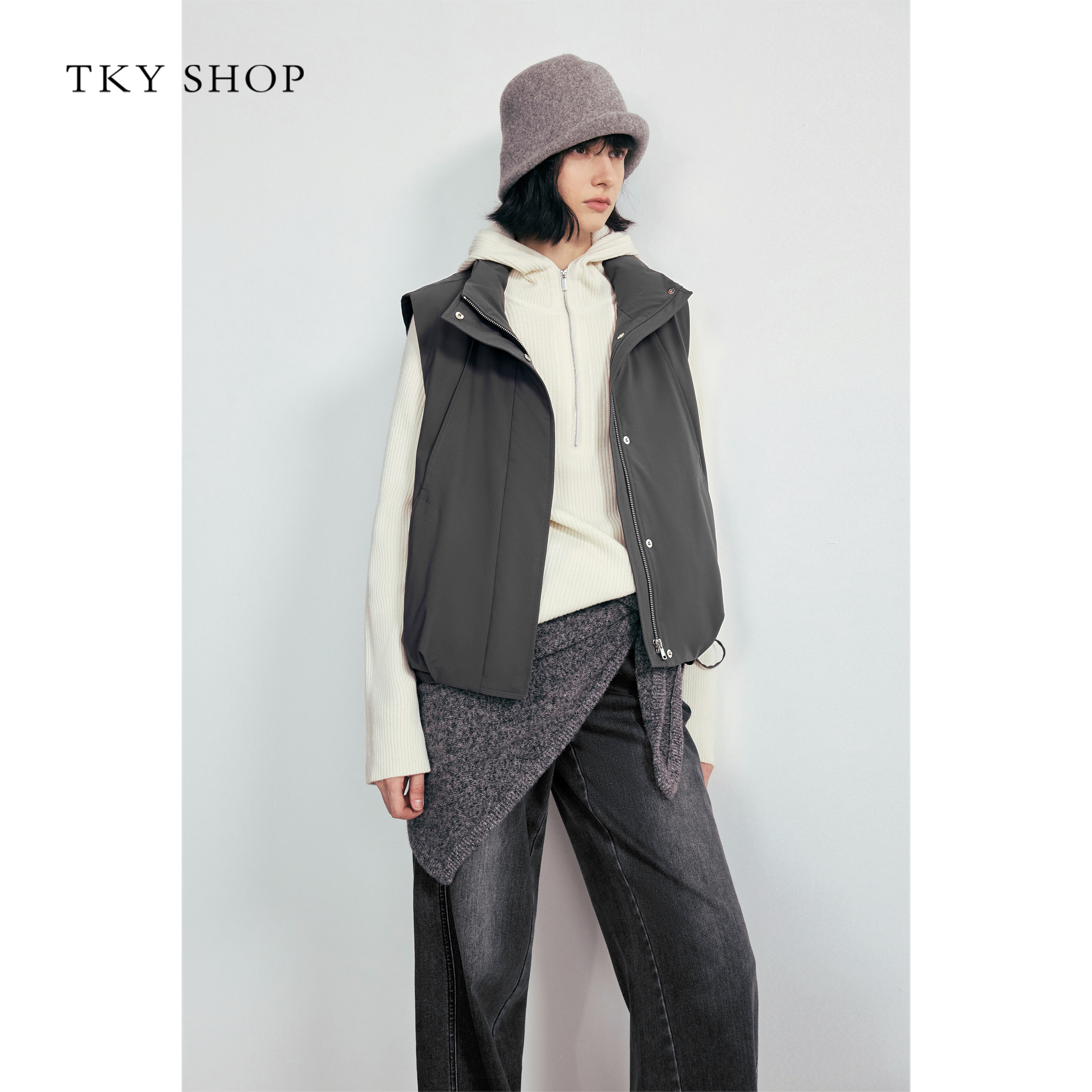 TKYSHOP短款鹅绒马甲