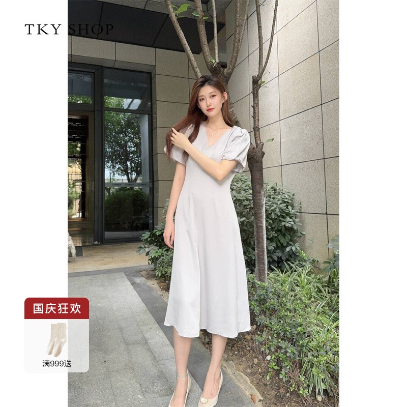 TKYSHOP清冷感时尚V领连衣裙