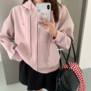oneseven冬新款韩版宽松显瘦连帽加绒加厚刺绣卫衣女帽衫开衫外套