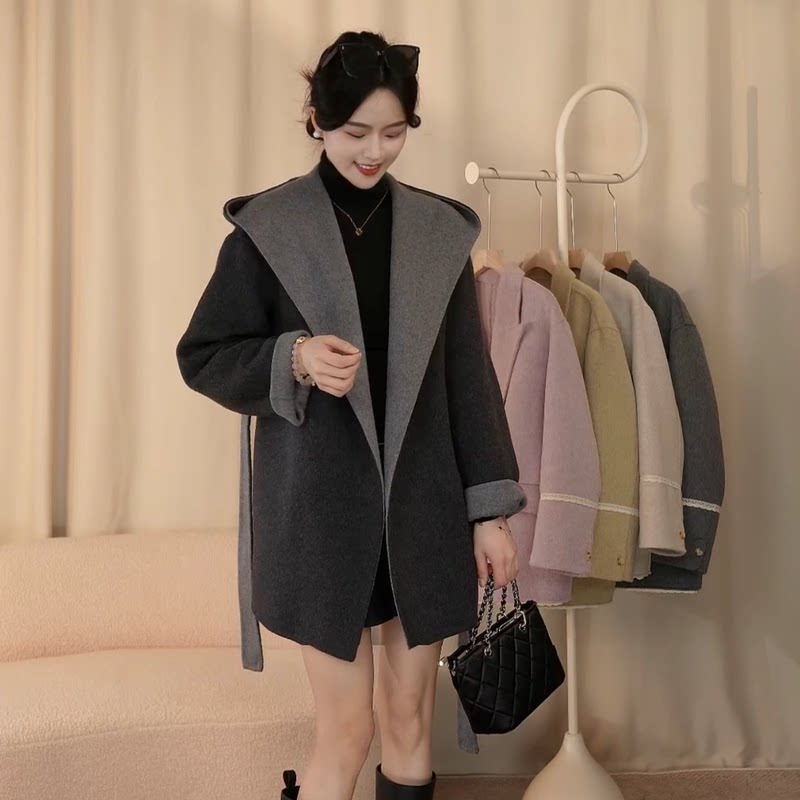新款时尚羊毛外套秋冬新品可连帽双面羊毛大衣女小个子外套25098