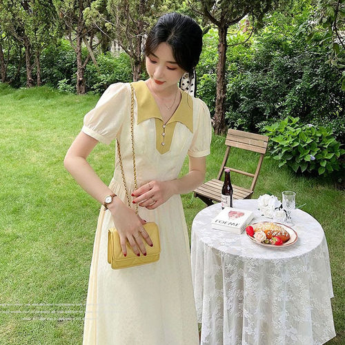 淡雅气质法式复古撞色领连衣裙2026夏季新款女收腰显瘦暗纹印花裙