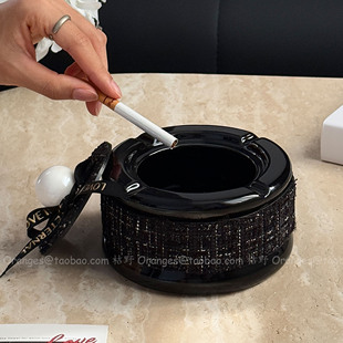 Oranges法式小香风陶瓷烟灰缸家用客厅带盖防灰飞轻奢高级感摆件