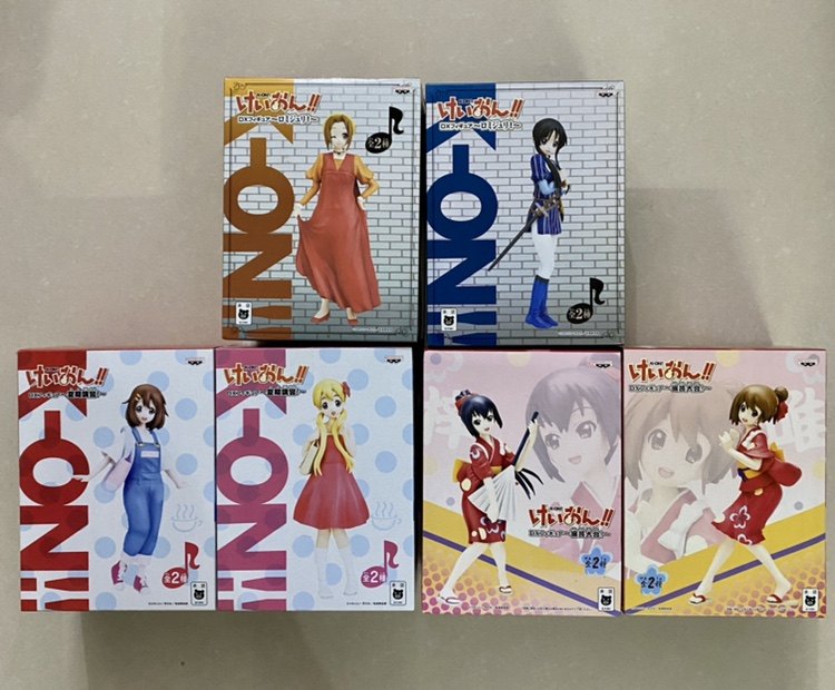 轻音少女 k-on 平泽唯 中野梓 秋山澪 罗密欧 手办景品 眼镜厂