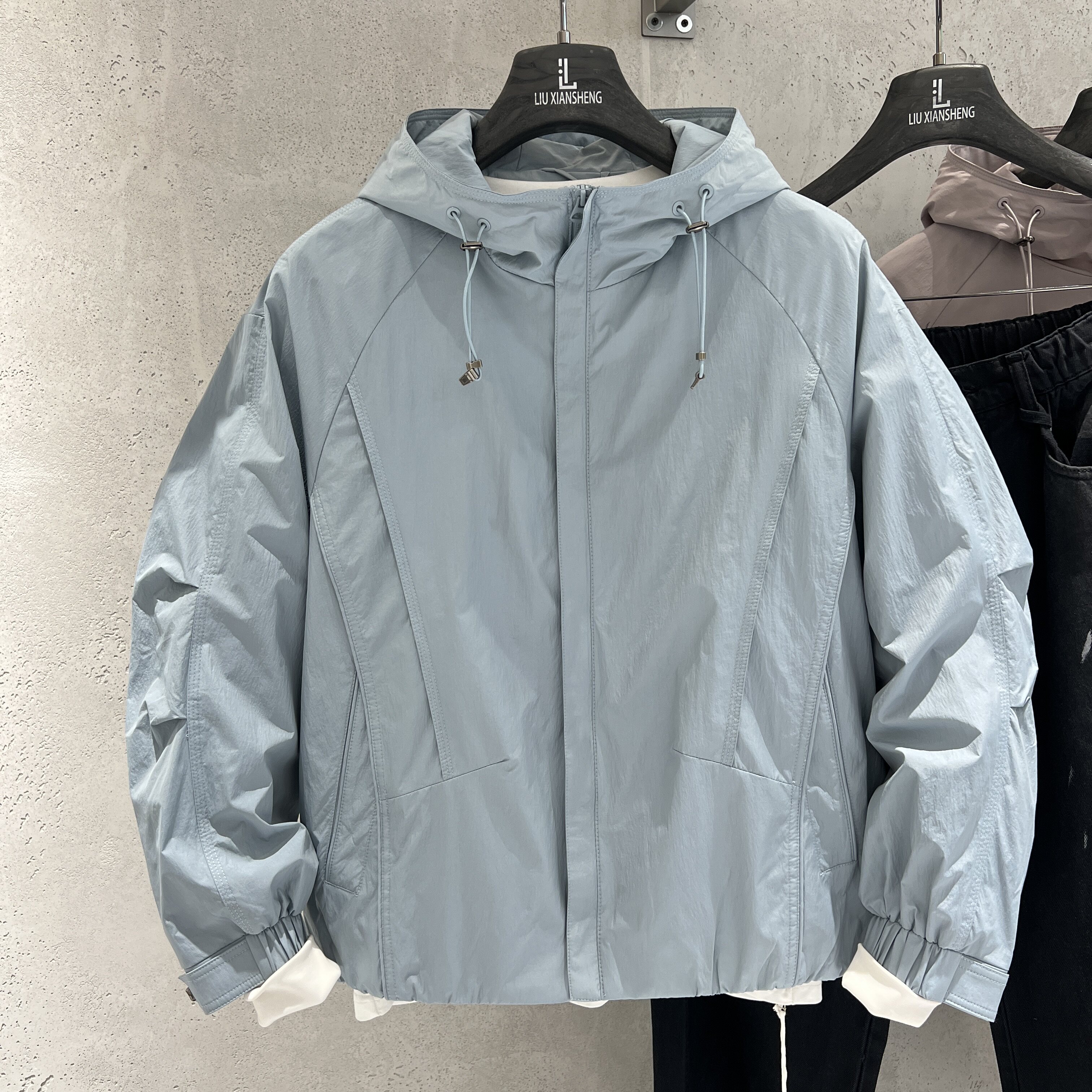 实体店2026秋季新款户外运动夹克外套男工装蓝色机能风冲锋衣外套