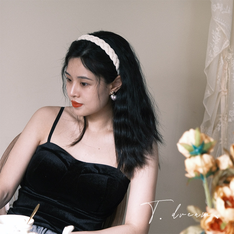 《丹麦童话》纯色辫子发箍女春夏高级森系超仙法式复古2026年新款