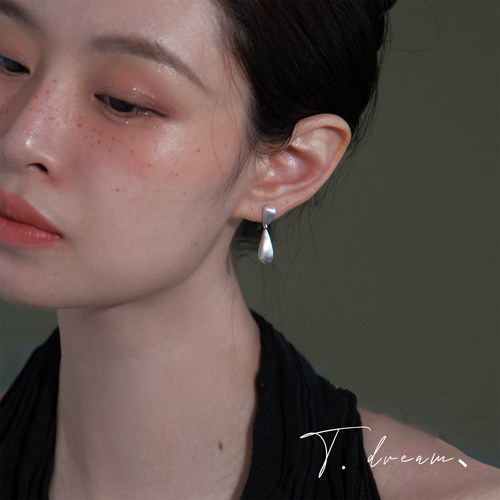 nicedream法式拉丝银白水滴耳环