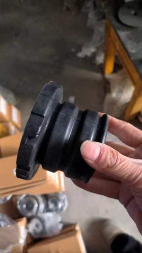 适配霸龙乘龙507M43驾驶室翻转胶套M7M3M5前悬翻转衬套胶垫反转套