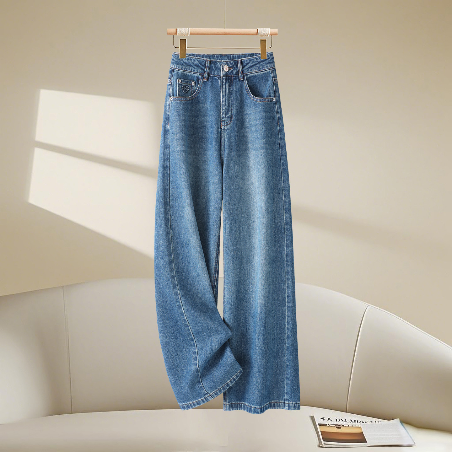 气质高级感高腰阔腿牛仔裤女2026春夏新款显瘦百搭直筒长裤休闲