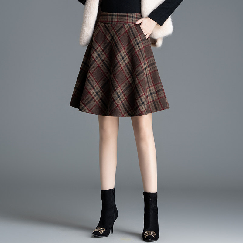 毛呢格子短裙a字裙女秋冬新款时尚高腰显瘦半身裙百搭伞裙子