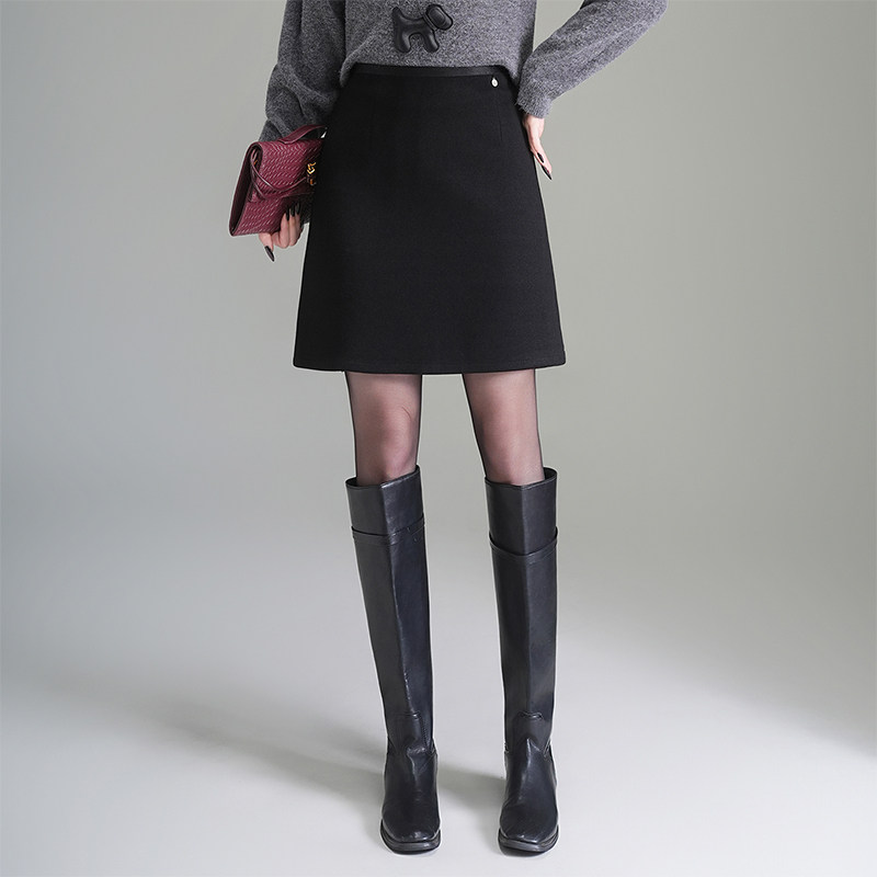 时尚羊毛呢a字裙女短裙秋冬2025新款松紧高腰显瘦百搭包臀半身裙