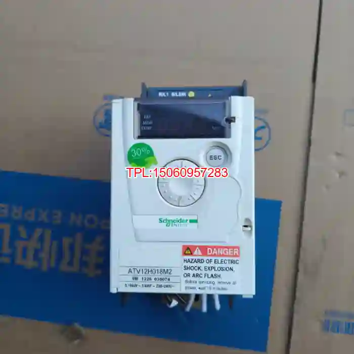 【议价】施耐德变频器  ATV12H018M2有三台，拆机包