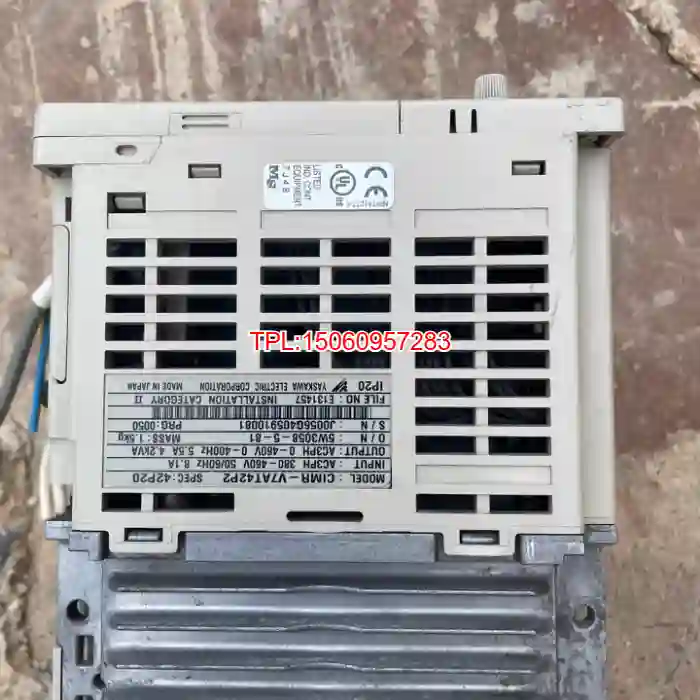 【议价】安川CIMR-V7AT42P2，2.2KW 380V