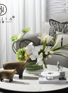 罗曼提 现代样板间花艺香薰机孺子牛摆件仿真书 客厅茶几摆放组合