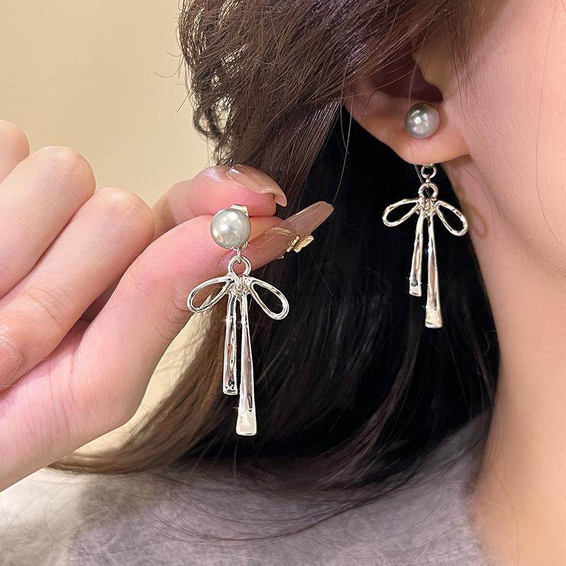 冷淡风蝴蝶结耳钉女2024新款爆款气质珍珠耳饰轻奢清冷感耳环耳坠,饰品/流行首饰/时尚饰品新,耳钉,淘宝优惠券,粉丝福利购,淘宝优惠卷