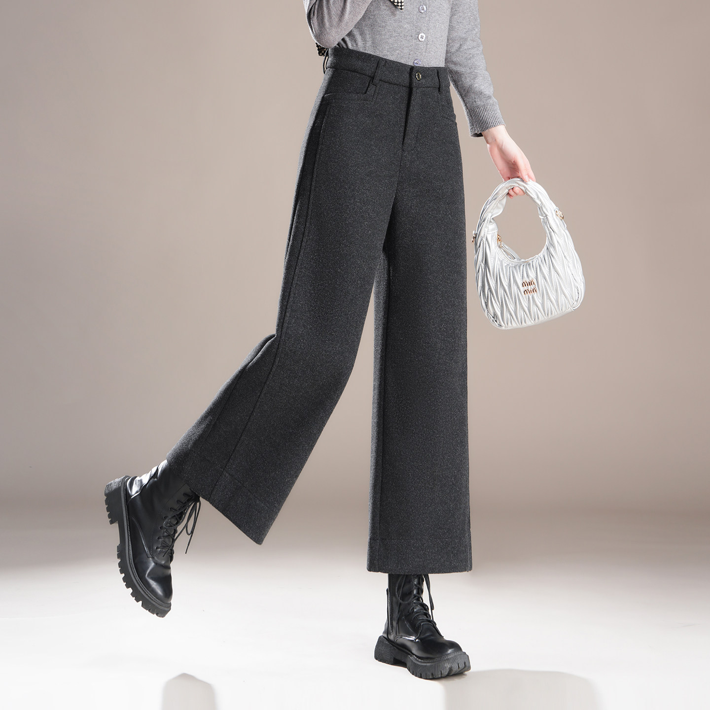 2025新款高腰显瘦绵羊毛中年妈妈宽松直筒裤女宽松休闲阔腿长裤子