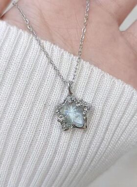 跨境爆款轻奢小众高级设计感甜美梦幻星变色星空超闪幸运星项链女