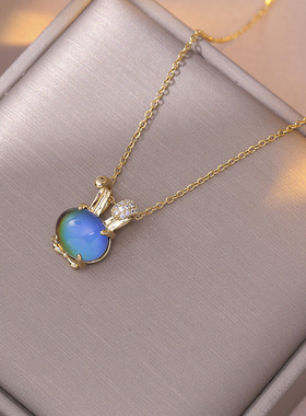 项链女网红感温变色兔子锆石小众新款设计感吊坠气质跨境钛钢项链