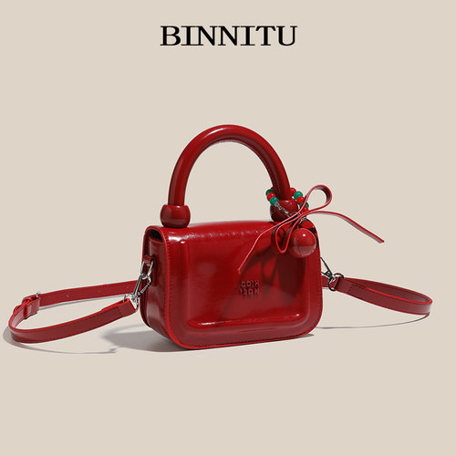 超火包包女高级质感红色口红包迷你小方包2026新款学生斜挎手机包