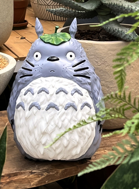 治愈系卡通田园客厅装饰树脂花园42厘米龙猫树叶家居书房装饰摆件