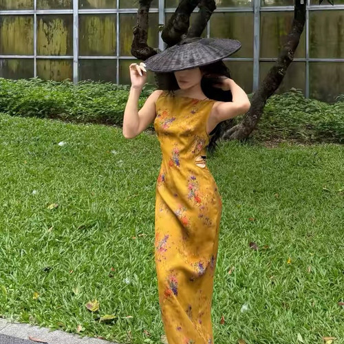 至上-26夏上新轻奢优雅唯美复古气质修身显瘦背心连衣裙w6515