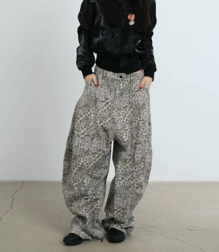 unthink*百搭廓形水洗豹纹牛仔裤 设计感显瘦弯刀阔腿拖地休闲裤