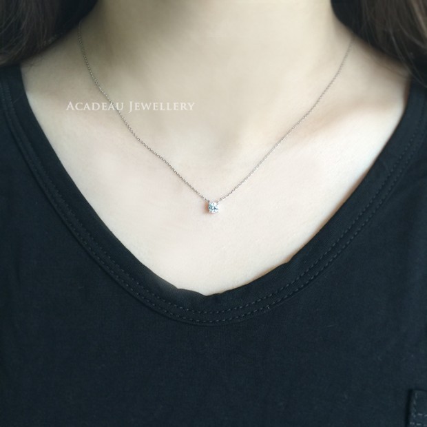 裸钻莫桑石锁骨链晚晚同款