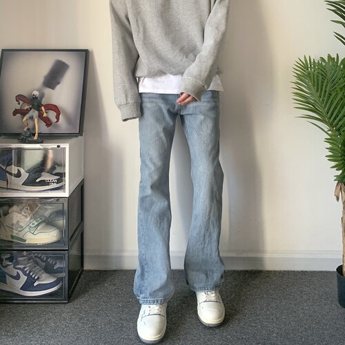 蓝色百搭vibe微喇牛仔裤