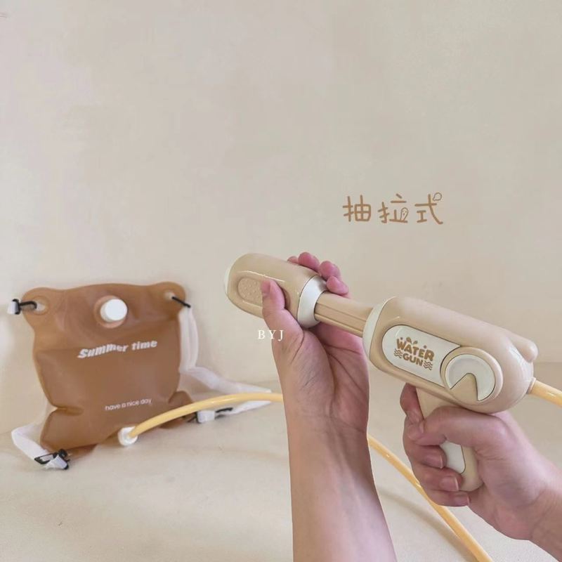 2026儿童背包水枪ins韩国玩水玩具抽拉式喷水宝宝男女打水仗神器