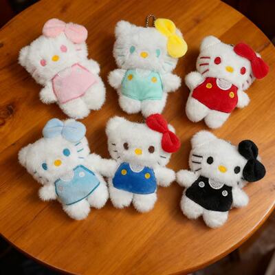 可爱HelloKitty毛绒公仔可爱包包挂件汽车钥匙扣挂饰玩偶女友礼物