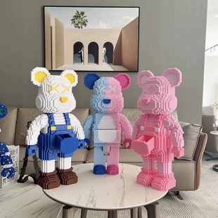 超大暴力熊益智拼搭小颗粒积木潮玩手办玩具节日礼物家庭摆件