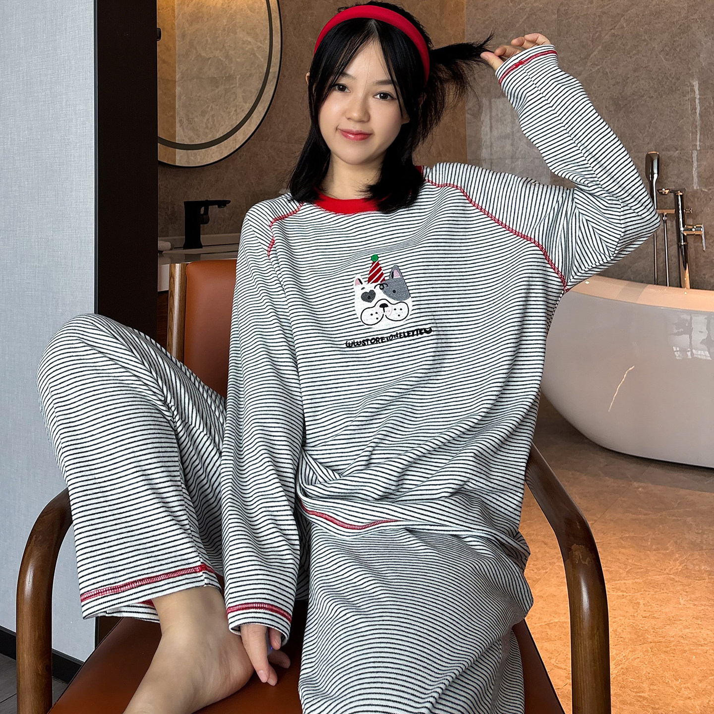 HEARMES 斗牛狗条纹长袖长裤纯棉卡通睡衣女春秋季圆领家居服套装